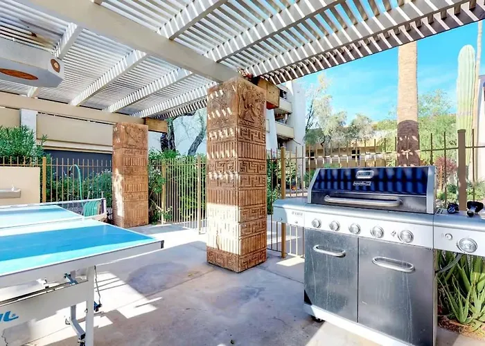 Holiday home Renovated With Pool, Spa, & Gym Access